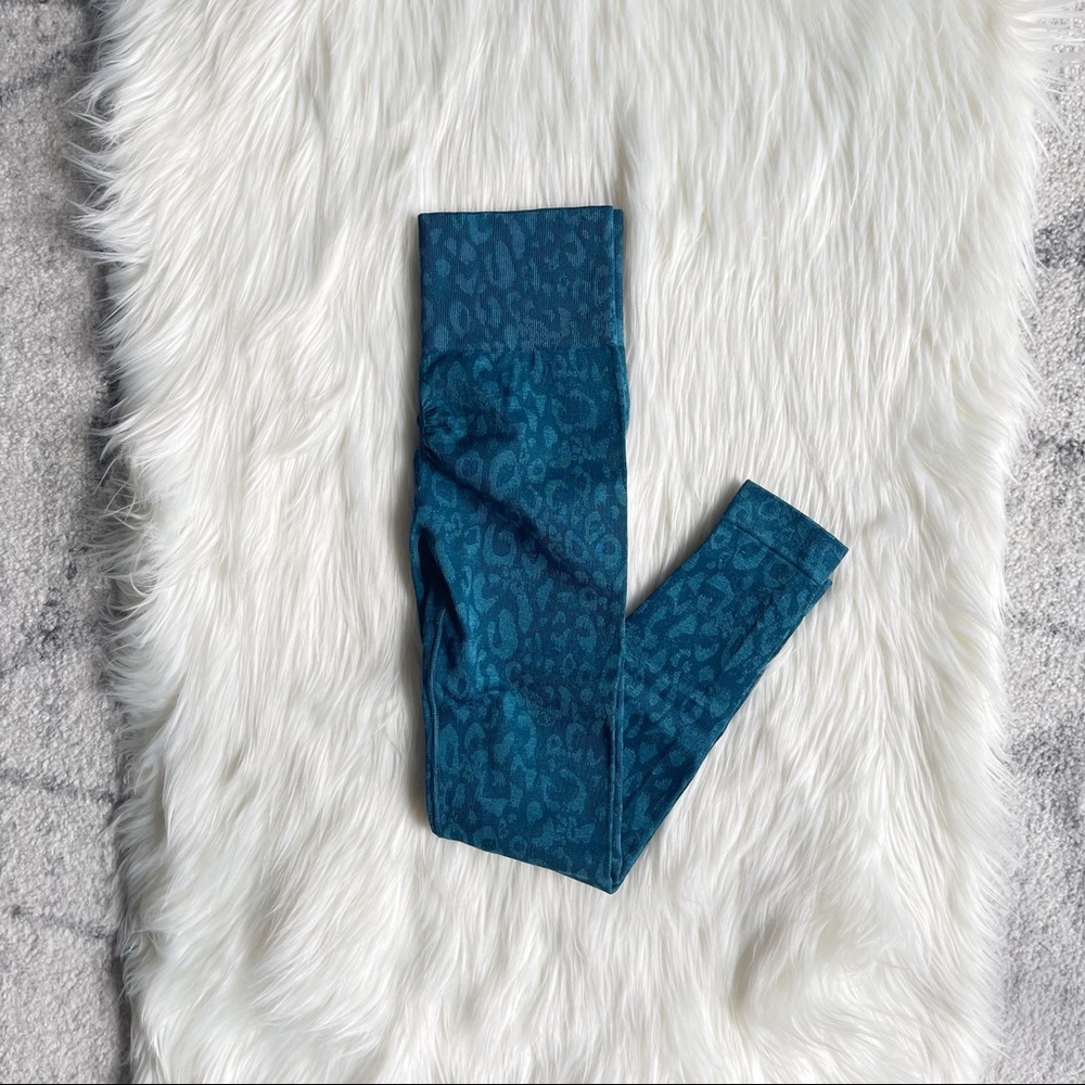 Gymshark adapt animal seamless leggings